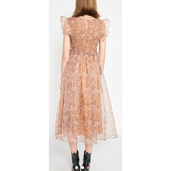 En Saison | Size Small, Peach | La Raque, Smocked Midi Dress - Picture 2 of 13